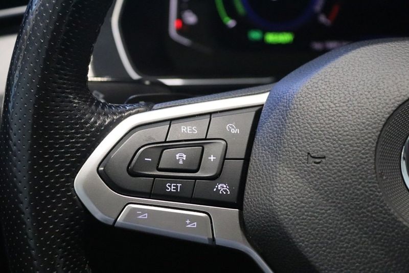 Volkswagen Passat bild 10