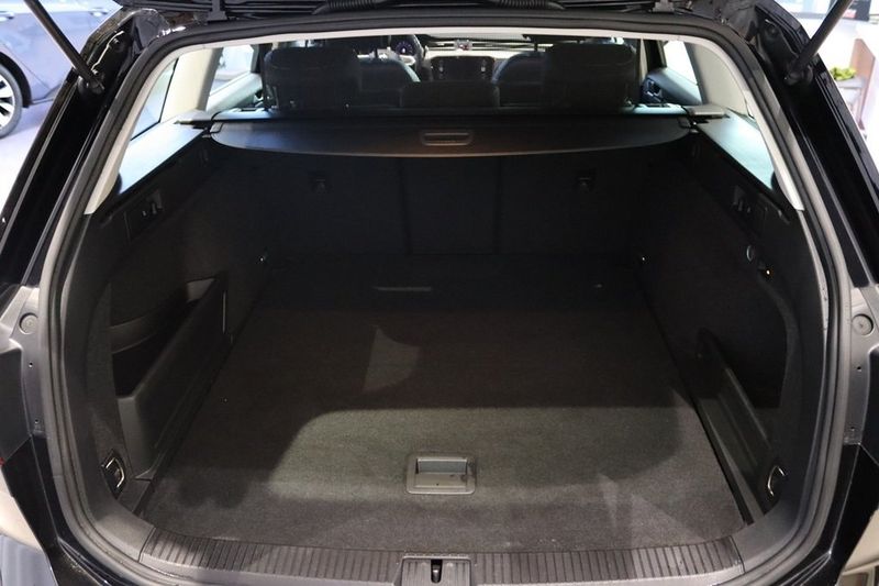 Volkswagen Passat bild 17