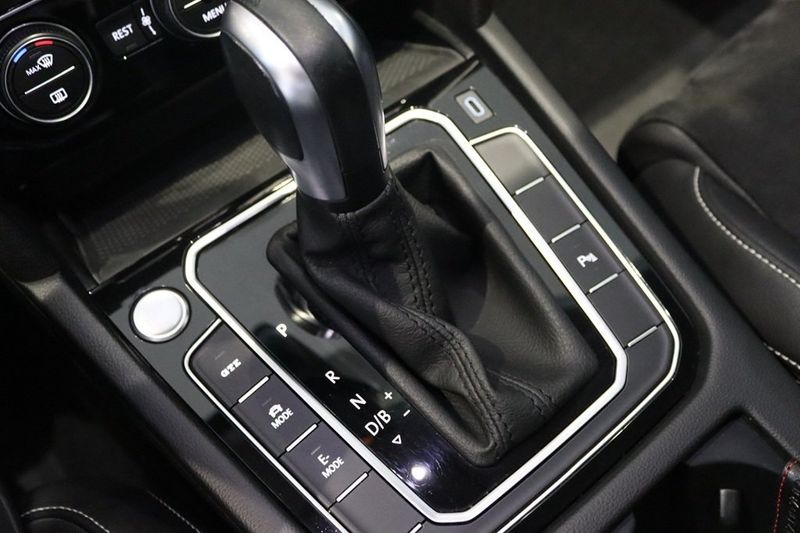 Volkswagen Passat bild 12