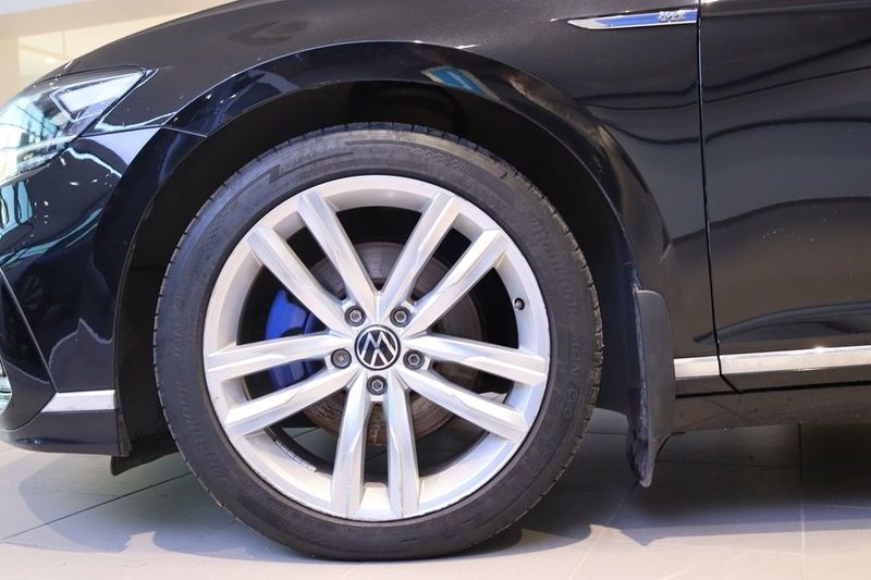 Volkswagen Passat bild 3