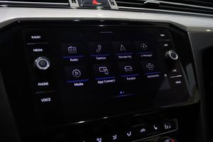 Volkswagen Passat bild 13