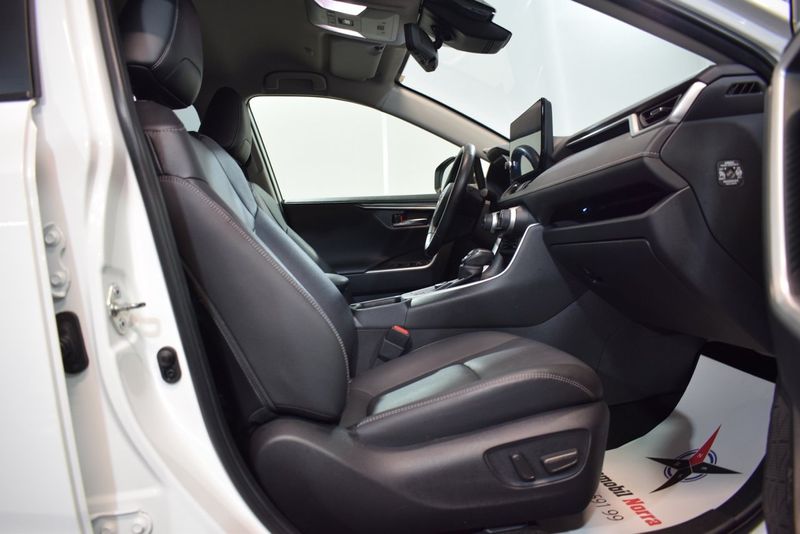Toyota RAV4 bild 13