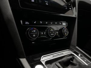 Volkswagen Passat bild 14