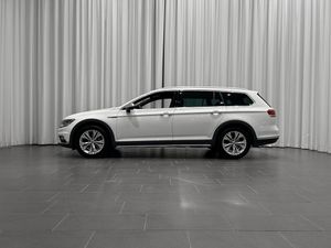 Volkswagen Passat bild 2