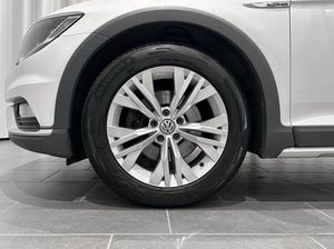 Volkswagen Passat bild 6