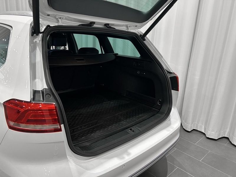Volkswagen Passat bild 4