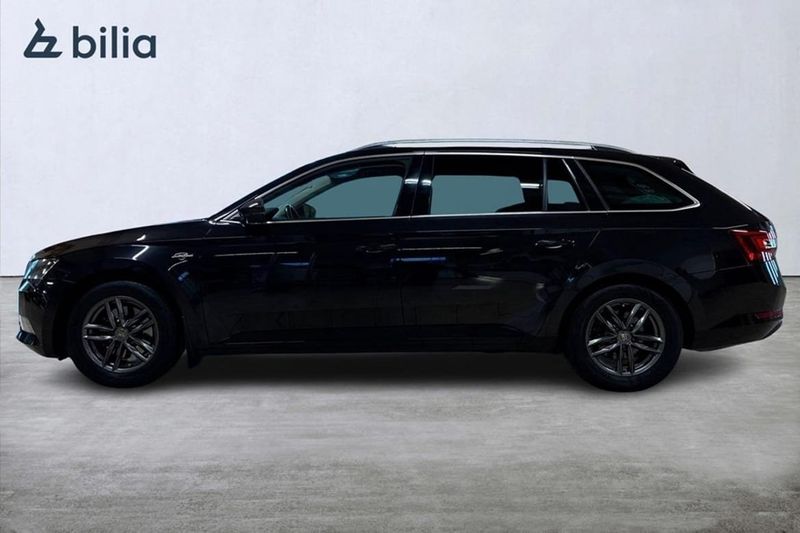 Skoda Superb bild 2
