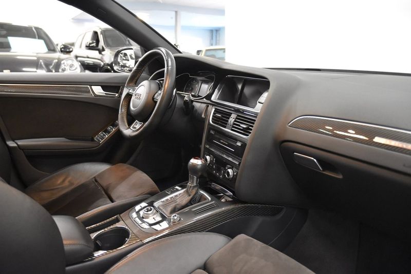 Audi RS4 bild 9