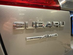 Subaru Legacy bild 4