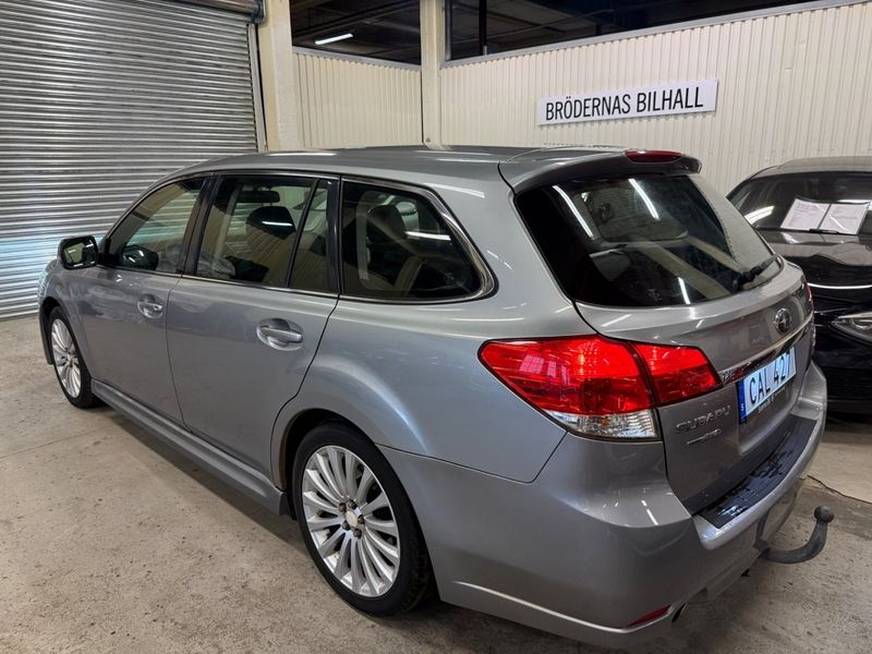 Subaru Legacy bild 2