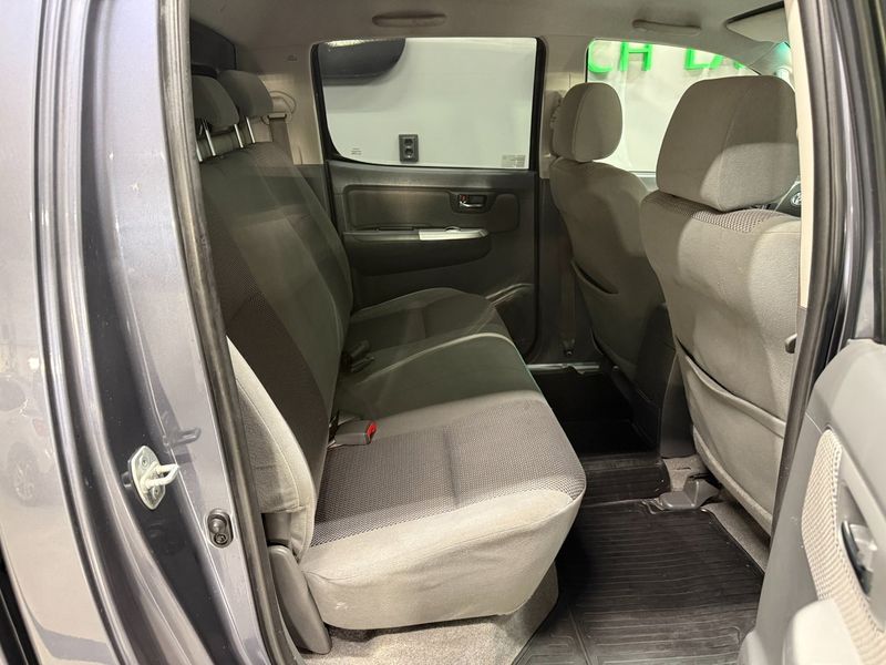 Toyota Hilux bild 13