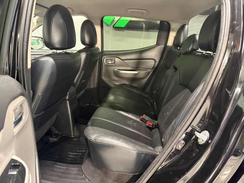 Mitsubishi L200 bild 11