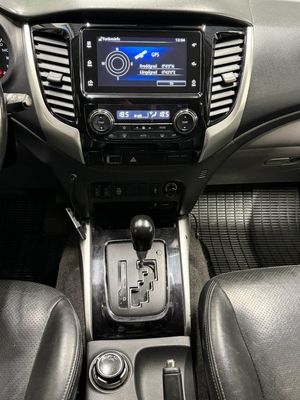 Mitsubishi L200 bild 16