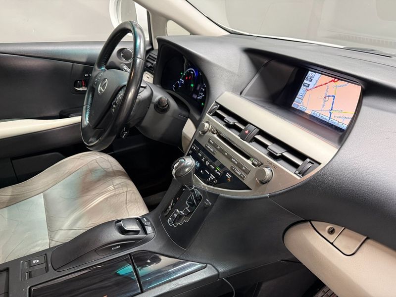 Lexus RX bild 13