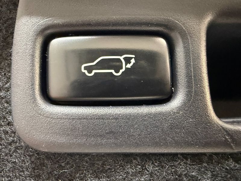 Lexus RX bild 18