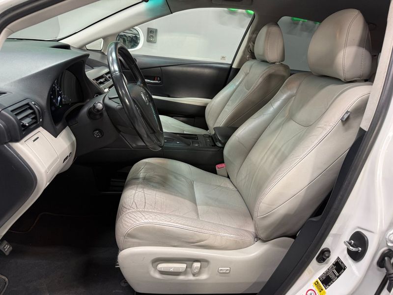 Lexus RX bild 9