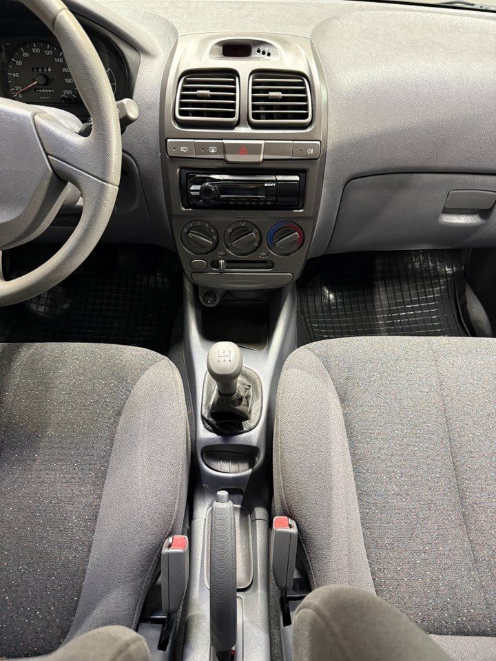 Hyundai Accent bild 14