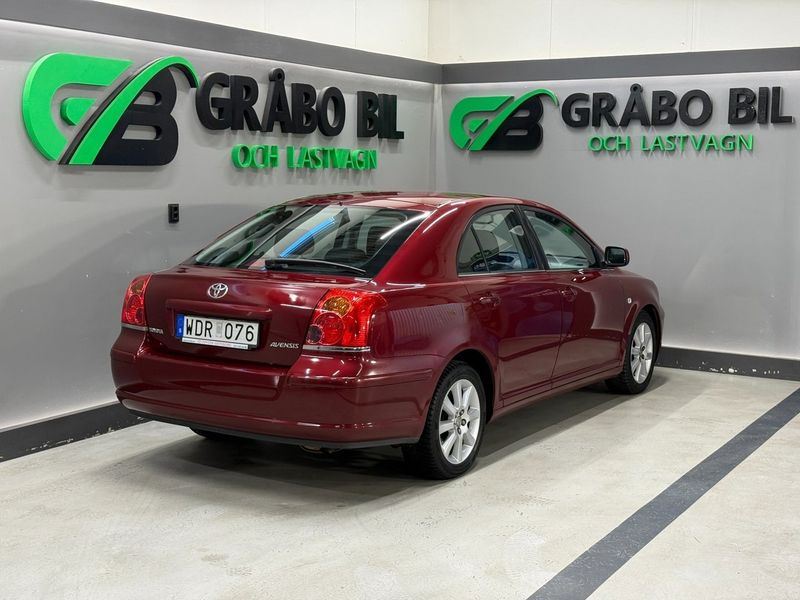Toyota Avensis bild 5