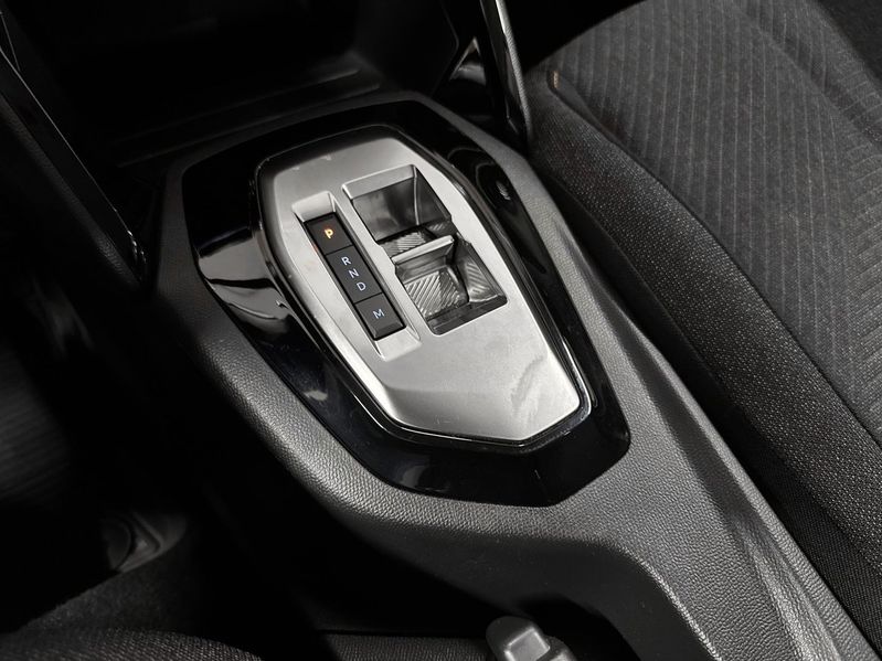 Peugeot 208 bild 13