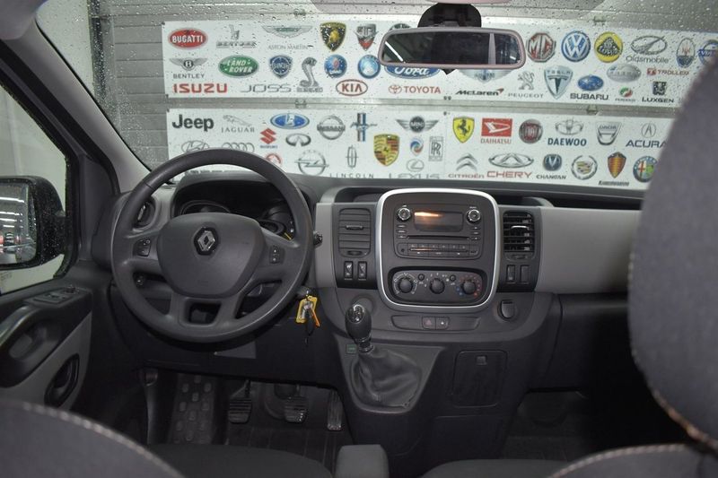 Renault Trafic bild 11