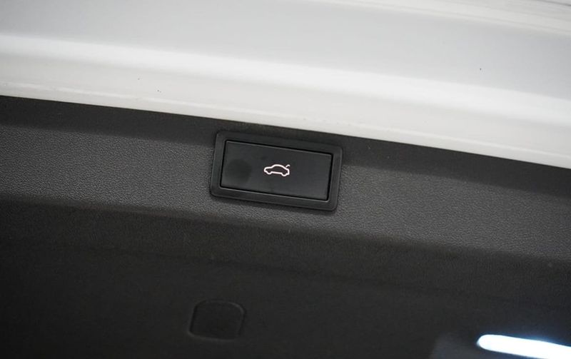 Skoda Enyaq bild 8