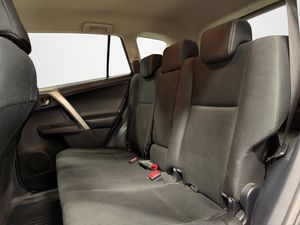 Toyota RAV4 bild 11