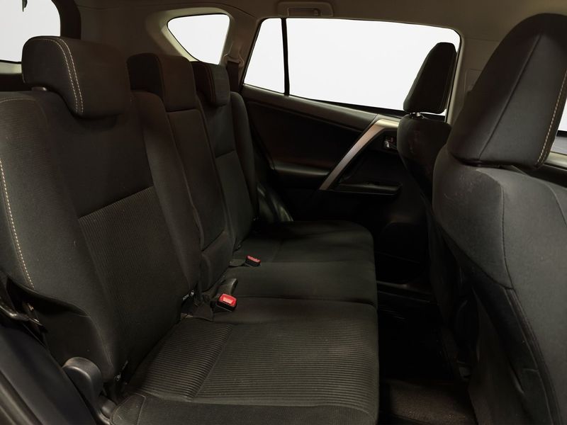 Toyota RAV4 bild 13