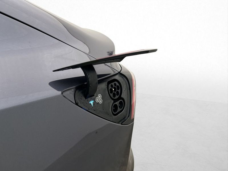 Tesla Model 3 bild 15