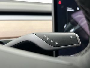 Tesla Model 3 bild 32