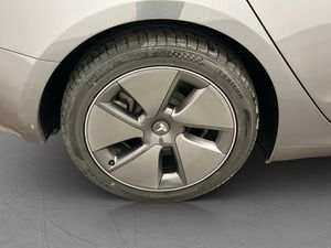 Tesla Model 3 bild 34