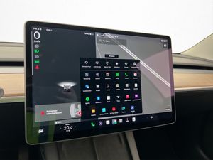 Tesla Model 3 bild 23