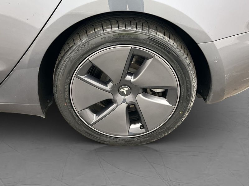 Tesla Model 3 bild 35