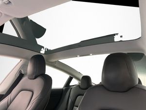 Tesla Model 3 bild 20