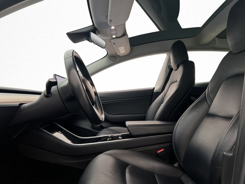 Tesla Model 3 bild 19