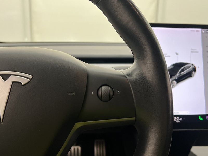 Tesla Model 3 bild 29