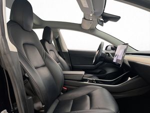 Tesla Model 3 bild 11