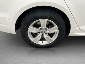Audi A4 bild 12