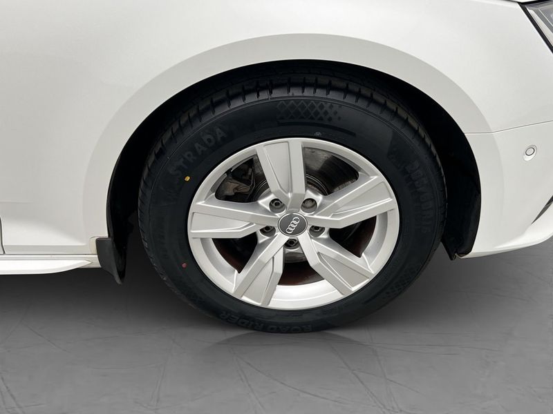 Audi A4 bild 13