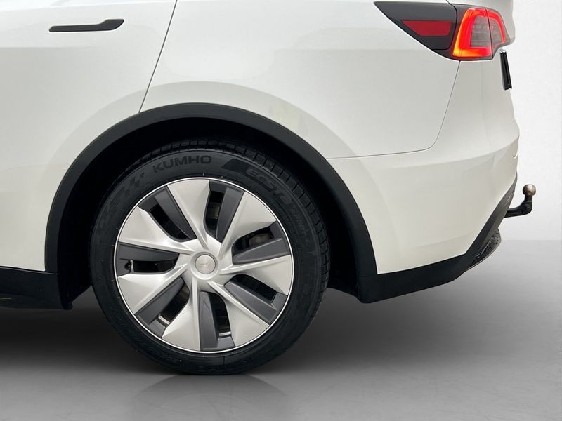 Tesla Model Y bild 34