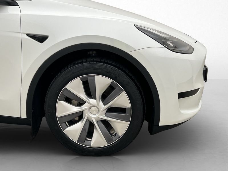 Tesla Model Y bild 36