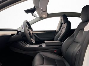 Tesla Model Y bild 13