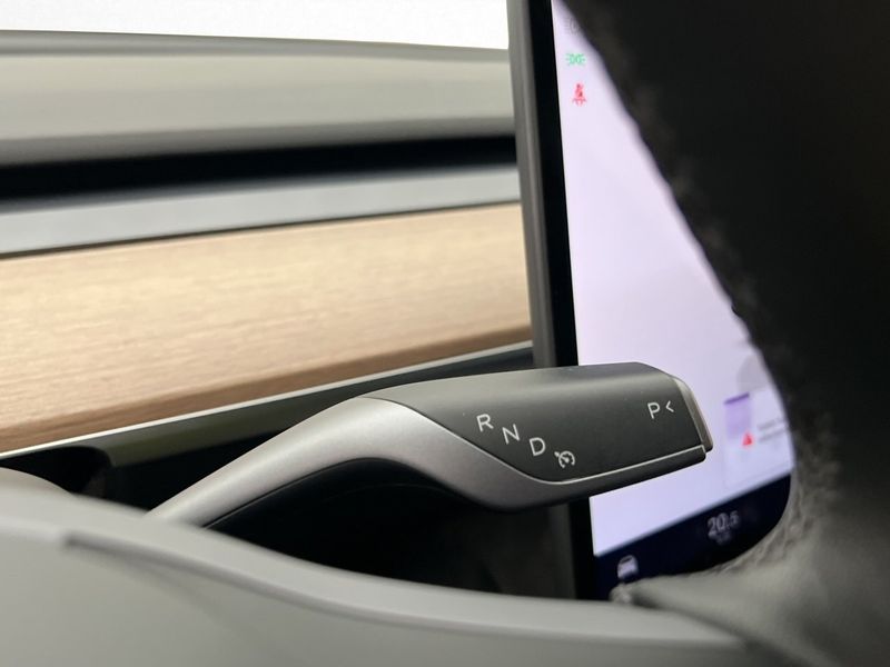 Tesla Model Y bild 22