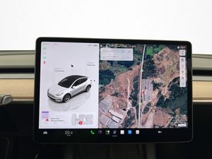 Tesla Model Y bild 23