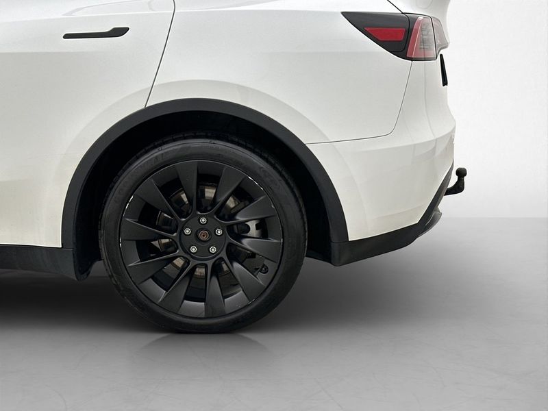 Tesla Model Y bild 12