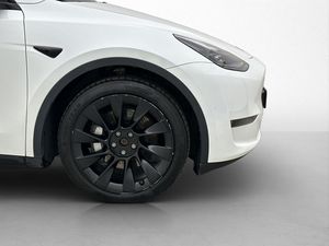 Tesla Model Y bild 14