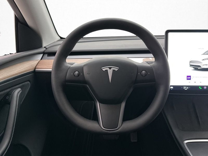 Tesla Model Y bild 22