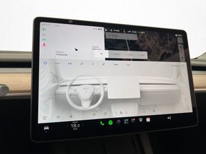 Tesla Model Y bild 22