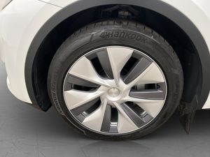 Tesla Model Y bild 31