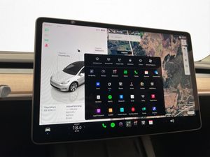 Tesla Model Y bild 21