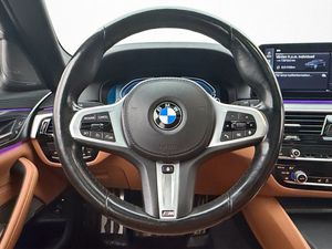 BMW 530 bild 18